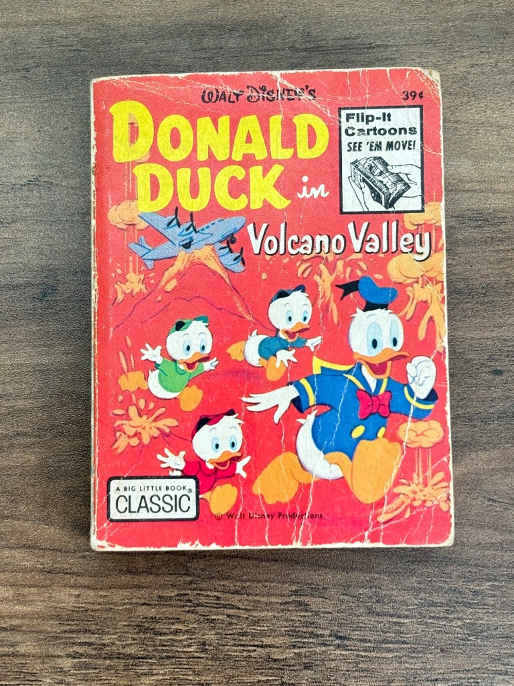 VINTAGE Walt Disney Donald Duck in Volcano Valley 5760 Big Little Book 1973 Flip